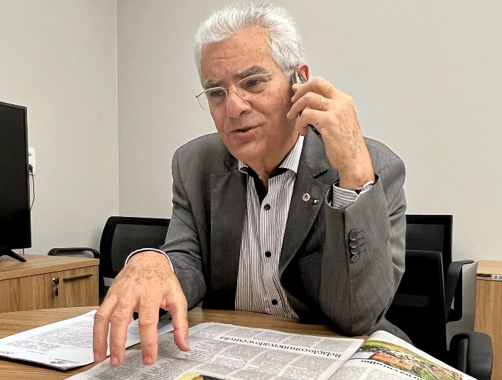 Carlos Hassel Mendes- Reitor da UniEvangélica