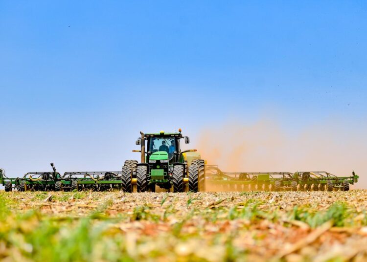 Estudo do Instituto Mauro Borges mostra que agronegócio respondeu por 40,3% do PIB de Goiás em 2023, acima da média nacional de 23,6% (Fotos: Divulgação)